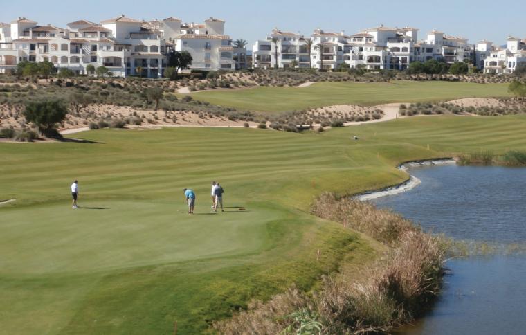 Golf w resorcie golfowym w Murcii